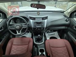 نيسان نافارا